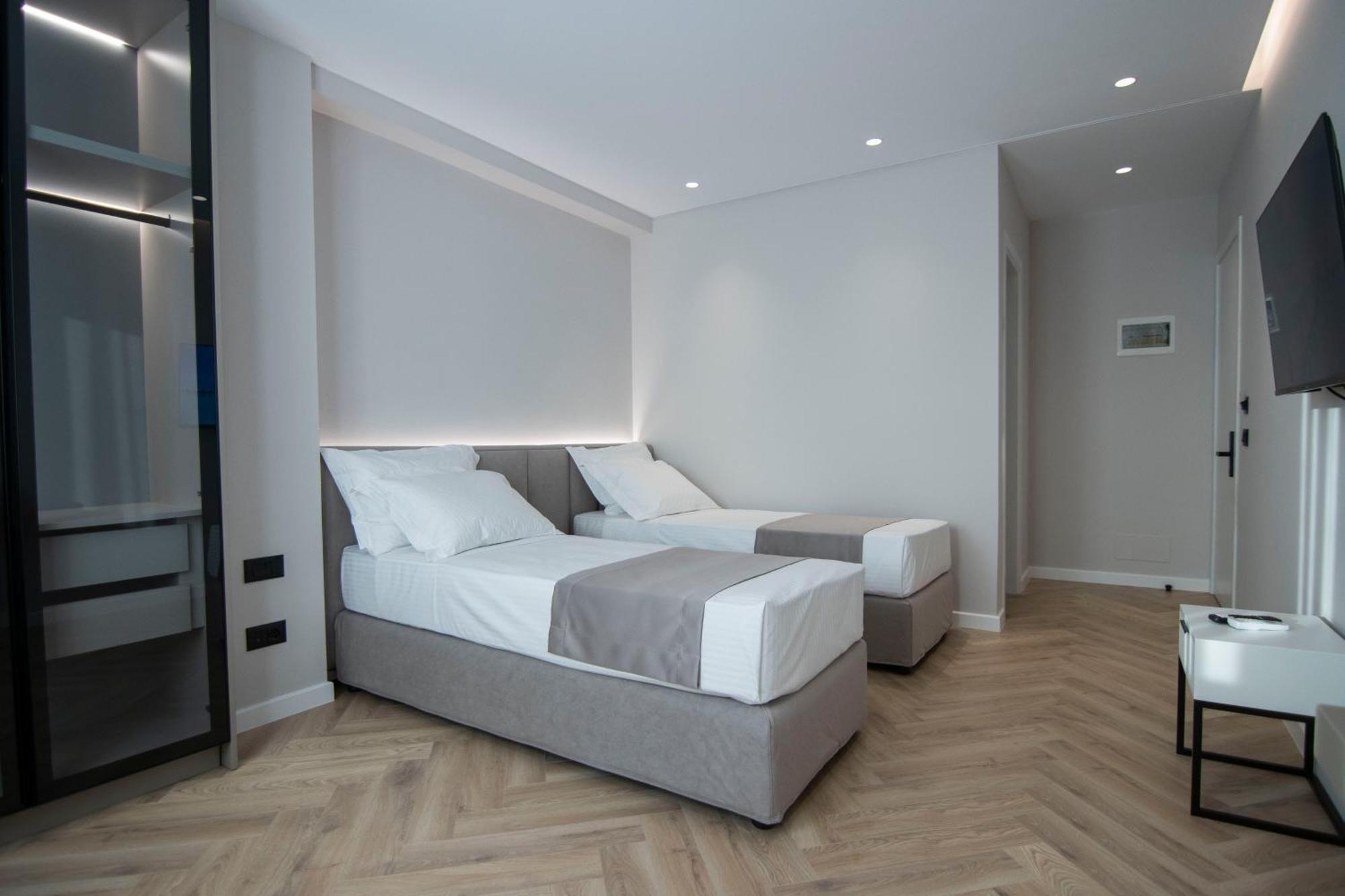 Mina Luxury Rooms Tiranë Ngoại thất bức ảnh