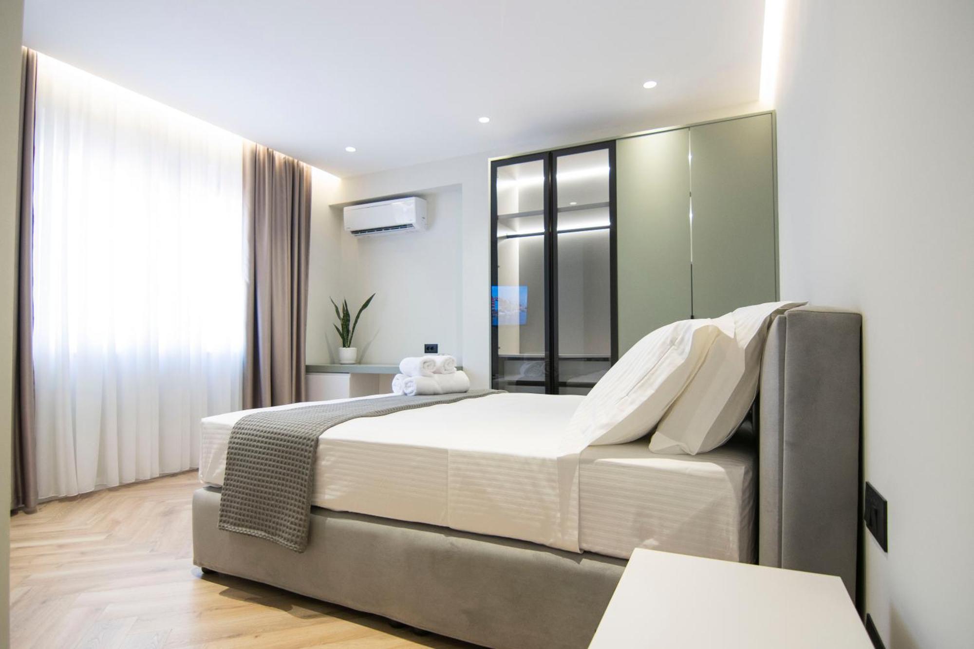 Mina Luxury Rooms Tiranë Ngoại thất bức ảnh
