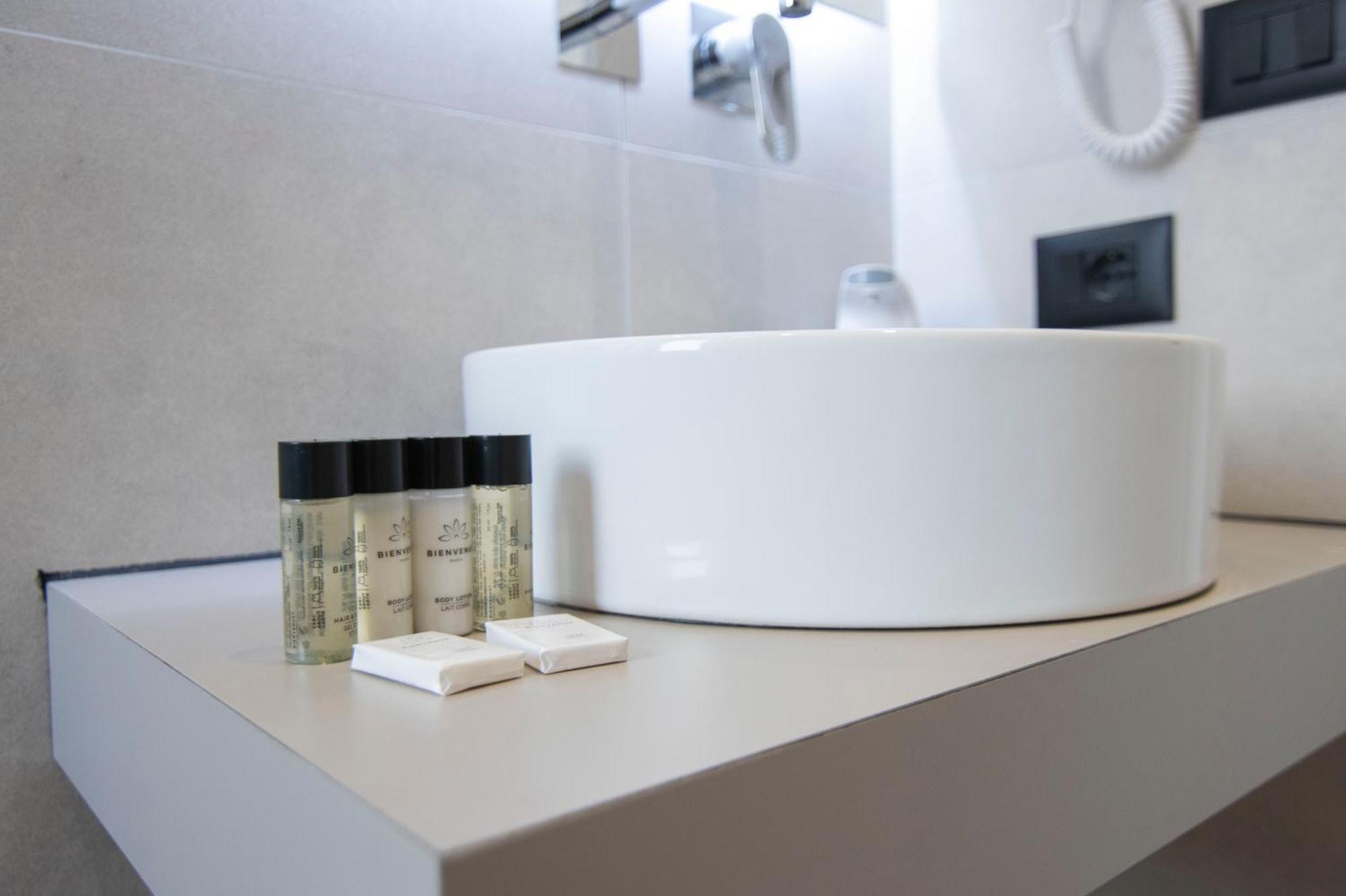Mina Luxury Rooms Tiranë Ngoại thất bức ảnh