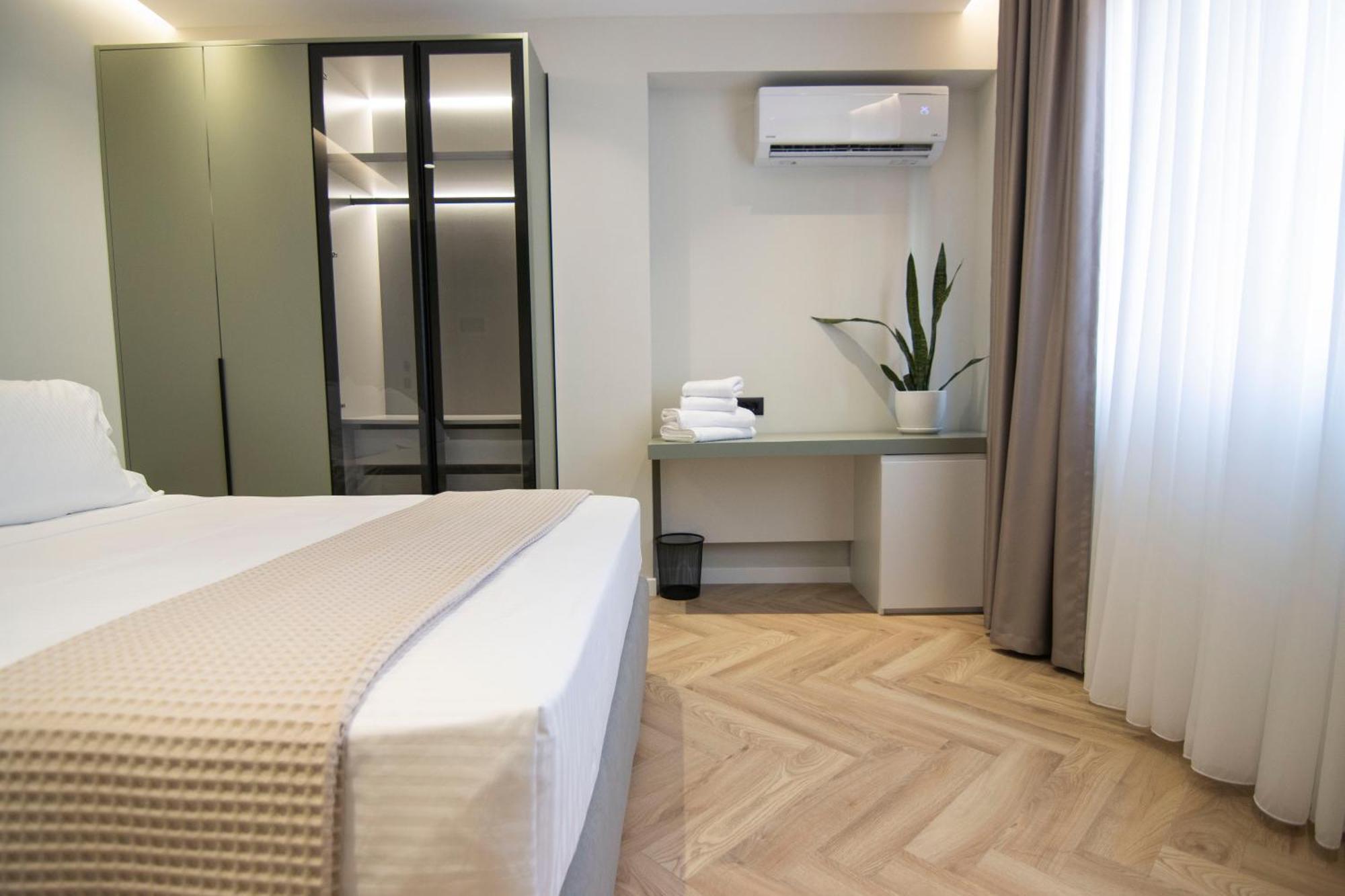 Mina Luxury Rooms Tiranë Ngoại thất bức ảnh