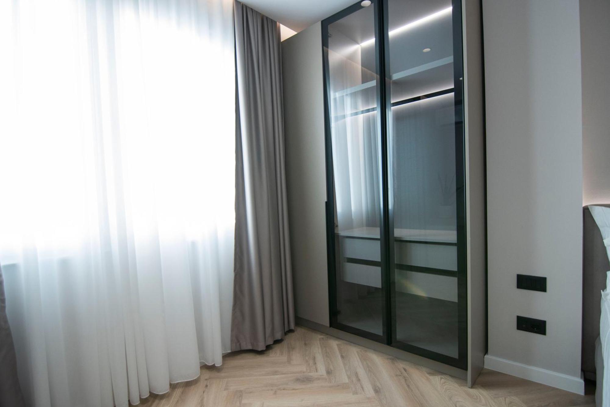 Mina Luxury Rooms Tiranë Ngoại thất bức ảnh